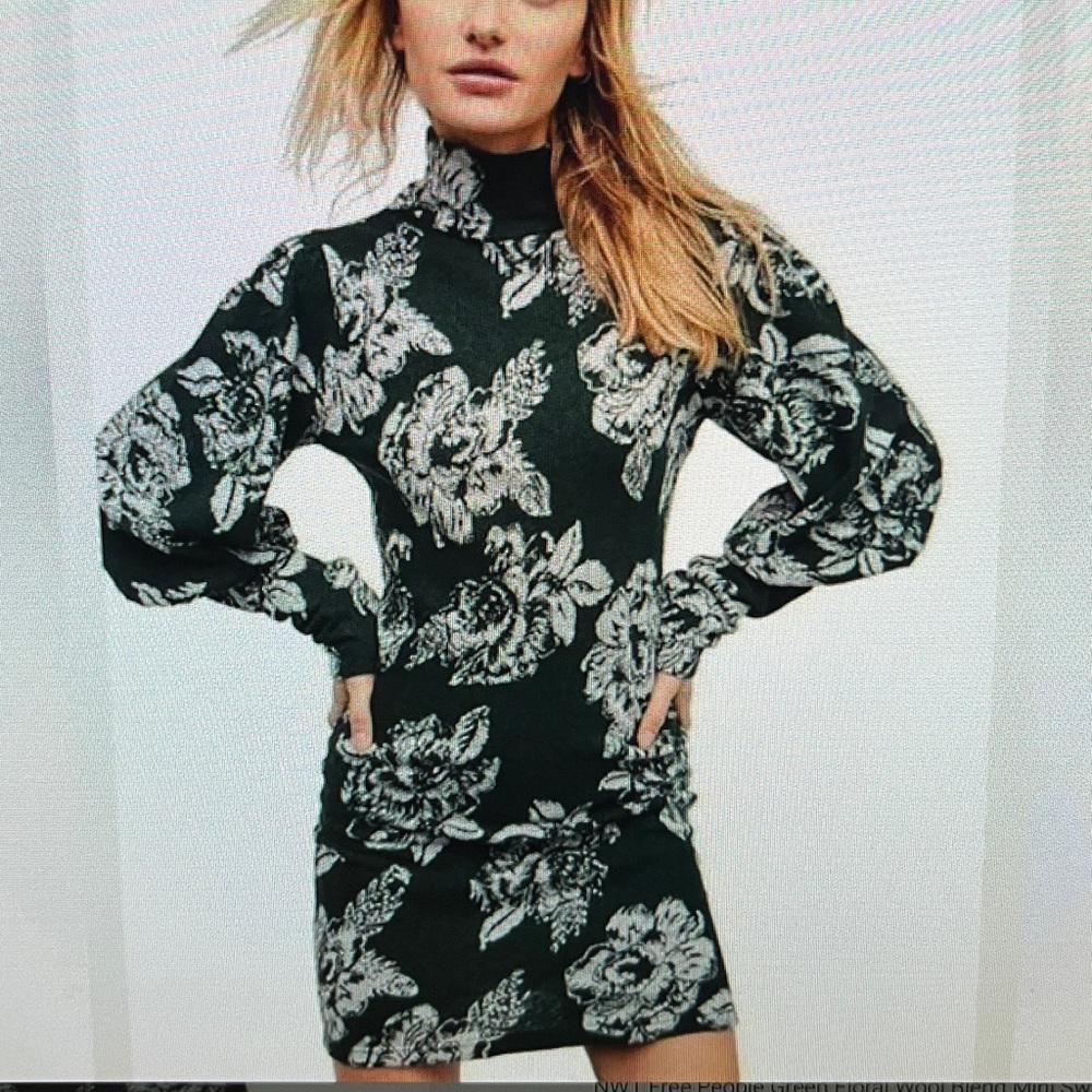 Free People Farrah Green Floral Sweater Mini Dress Size Small 80% Wool